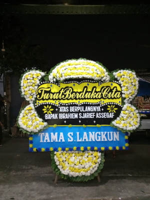 Papan Bunga Duka di Cibolang Kaler